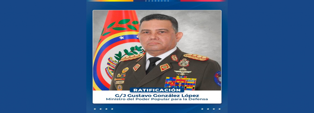 Presidenta (E) ratifica al Ministro de la Defensa y renueva la cúpula militar